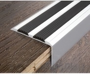 Профили и пороги противоскользящие